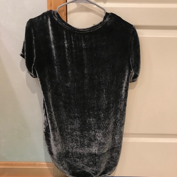 Bella Dahl plush grey velvet v neck tee - Picture 5 of 7